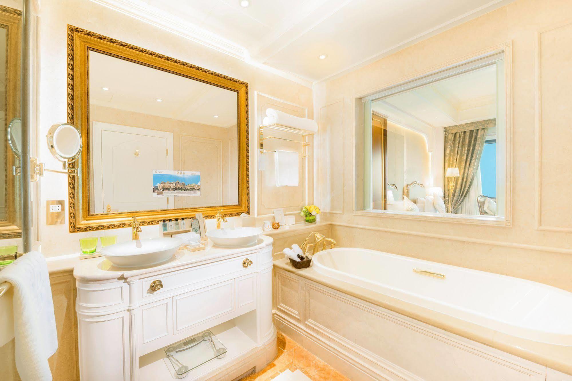 Legend Palace Hotel Macau
